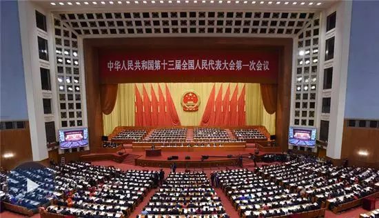 2018两会，总理发“红包”